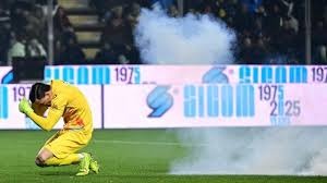 神经科学：解析“皮质醇（压力荷尔蒙）”在大额投注瞬间对记忆的影响。（神经科学解读：大额投注瞬间皮质醇（压力激素）如何影响记忆）