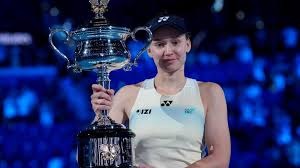 卡尔·雅泽姆斯基在红袜队的引退仪式上，全场球迷用一首长诗向其致敬