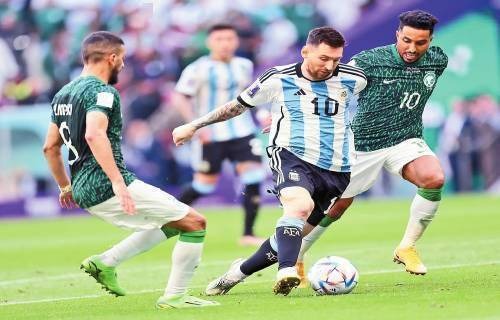 李新翔：希望下个赛季表现更稳定；今年真是很梦幻的一年