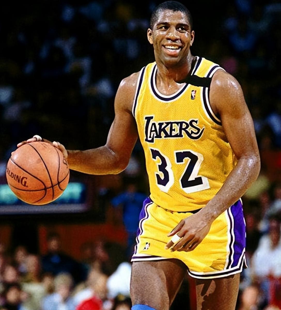 丰富的后卫 丰富的后卫